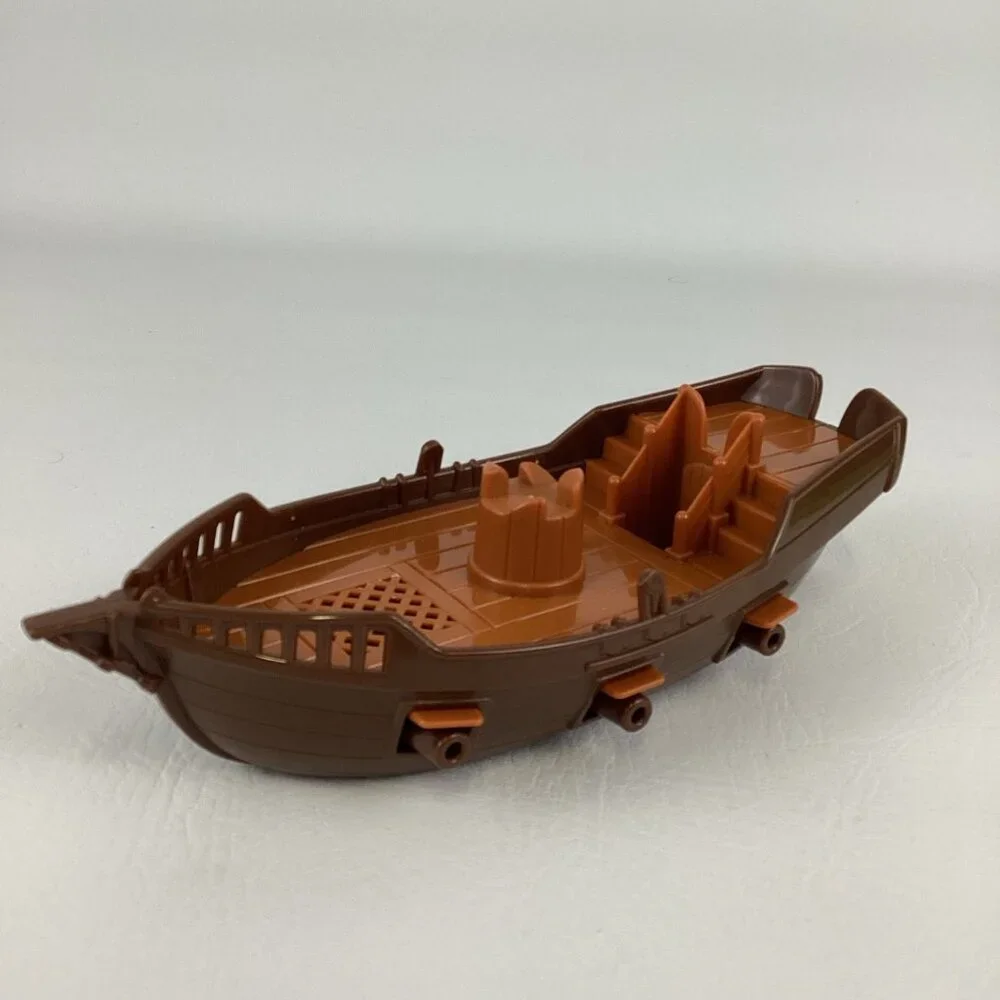 Melissa & Doug Magnetivity Pirate Cove Playset Magnetic Building Set Ship Figure